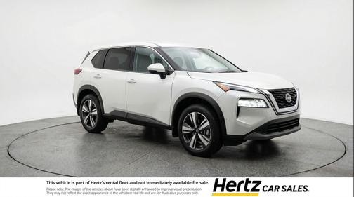 Everest White Pearl Tricoat 2026 Nissan Rogue SL