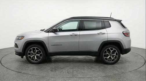 Silver Zynith Metallic Clearcoat 2025 Jeep Compass Limited
