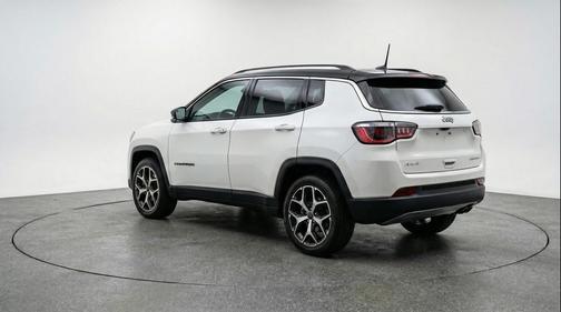 Bright White Clearcoat 2025 Jeep Compass Limited
