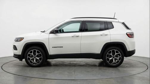 Bright White Clearcoat 2025 Jeep Compass Limited