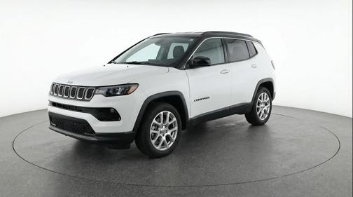 Bright White Clearcoat 2025 Jeep Compass Limited