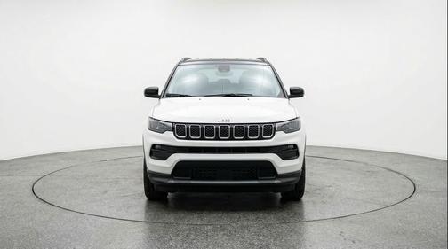 Bright White Clearcoat 2025 Jeep Compass Limited