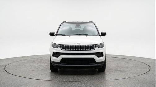 Bright White Clearcoat 2025 Jeep Compass Limited