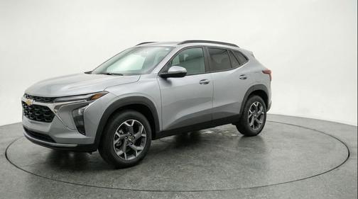 Sterling Gray Metallic 2025 Chevrolet Trax LT