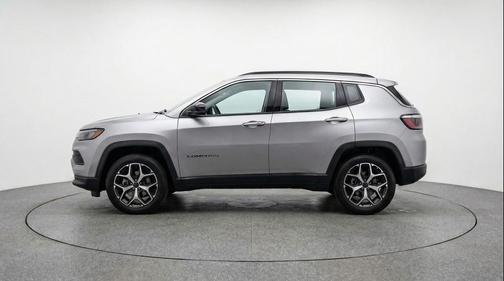 Silver Zynith Metallic Clearcoat 2025 Jeep Compass Limited