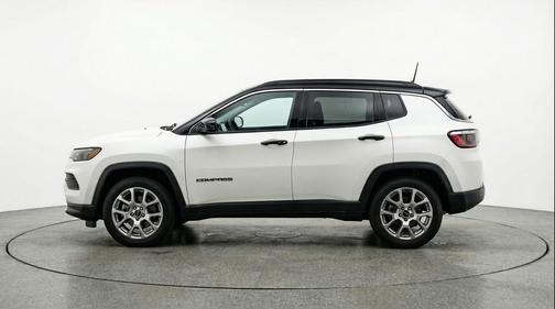 Bright White Clearcoat 2025 Jeep Compass Limited