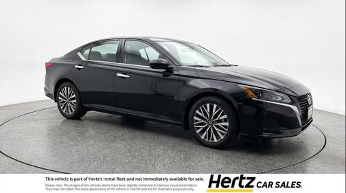 Super Black 2025 Nissan Altima SV FWD