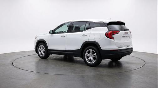 Summit White 2024 GMC Terrain SLE