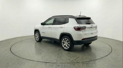 Bright White Clearcoat 2025 Jeep Compass Limited