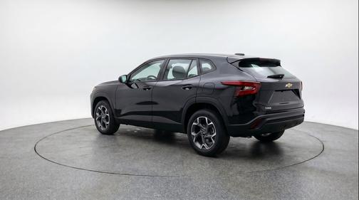 Mosaic Black Metallic 2025 Chevrolet Trax LT
