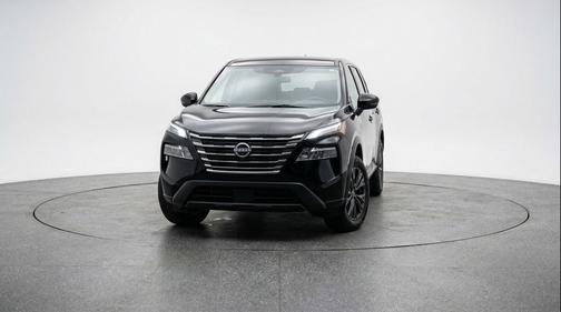 Super Black 2025 Nissan Rogue SV