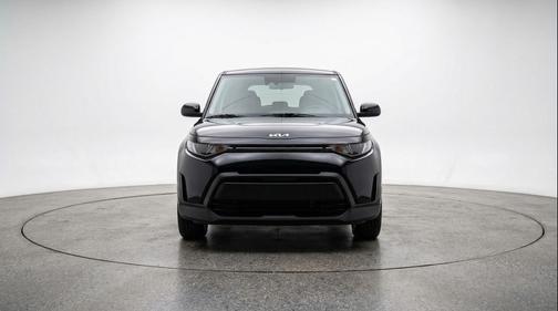 Fusion Black 2025 Kia Soul LX