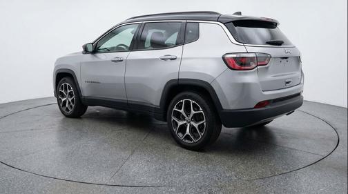 Silver Zynith Metallic Clearcoat 2025 Jeep Compass Limited