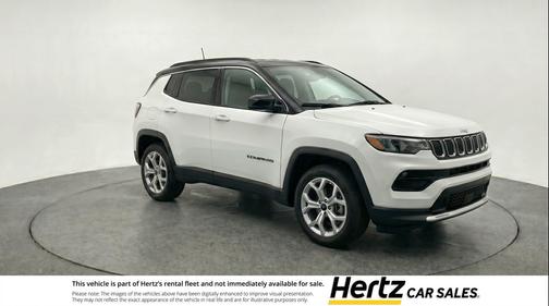 Bright White Clearcoat 2025 Jeep Compass Latitude