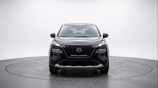 Super Black 2025 Nissan Rogue SV