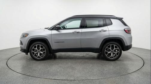 Silver Zynith Metallic Clearcoat 2025 Jeep Compass Limited