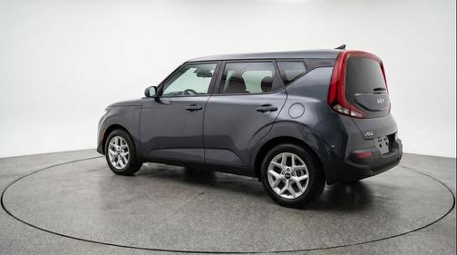 Gravity Gray 2025 Kia Soul LX