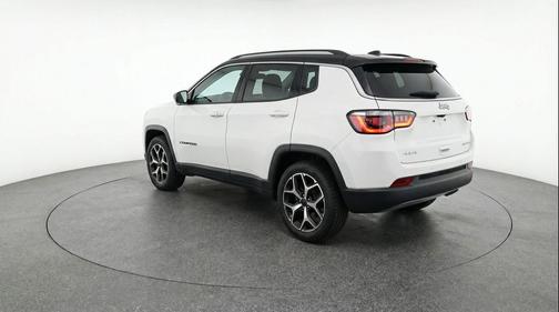 Bright White Clearcoat 2025 Jeep Compass Limited