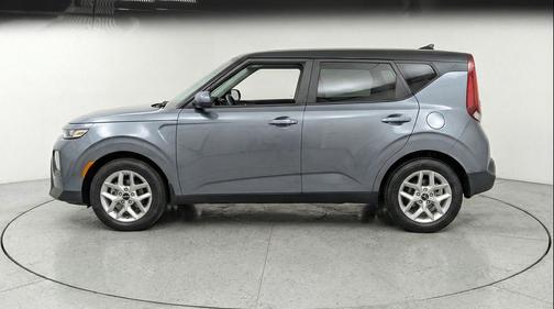 Gravity Gray 2025 Kia Soul LX