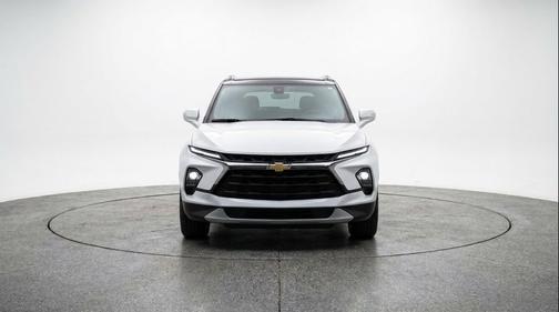 Summit White 2025 Chevrolet Blazer 2LT