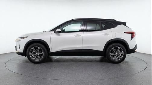 Summit White 2025 Chevrolet Blazer 2LT