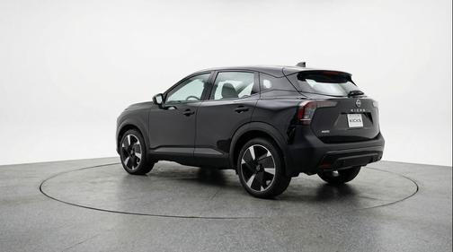 Super Black 2026 Nissan Kicks SR