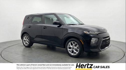 Fusion Black 2025 Kia Soul LX