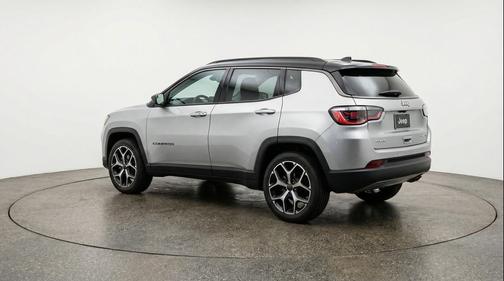 Silver Zynith Metallic Clearcoat 2025 Jeep Compass Limited