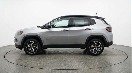 Silver Zynith Metallic Clearcoat 2025 Jeep Compass Limited