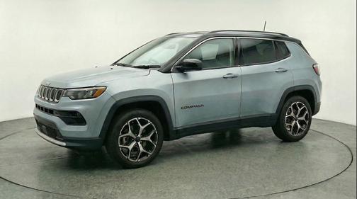 Silver Zynith Metallic Clearcoat 2025 Jeep Compass Limited