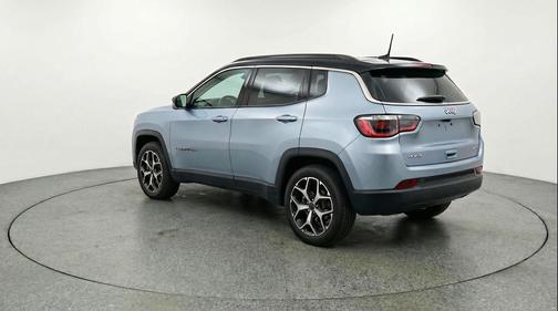 Silver Zynith Metallic Clearcoat 2025 Jeep Compass Limited