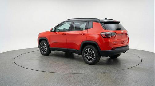 Red Hot Pearlcoat 2025 Jeep Compass Trailhawk