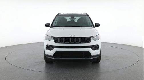 Bright White Clearcoat 2025 Jeep Compass Limited
