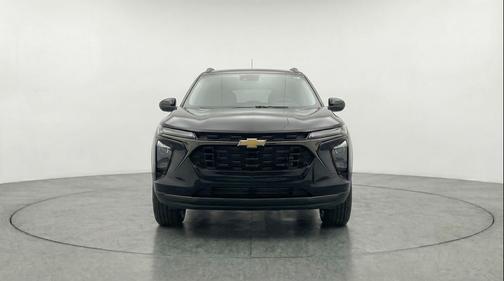 Mosaic Black Metallic 2025 Chevrolet Trax LT
