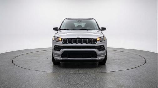 Silver Zynith Metallic Clearcoat 2025 Jeep Compass Limited