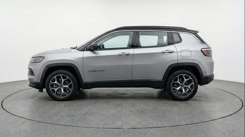 Silver Zynith Metallic Clearcoat 2025 Jeep Compass Limited