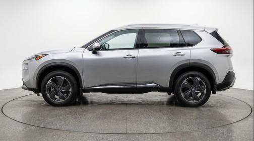 Brilliant Silver Metallic 2025 Nissan Rogue SV