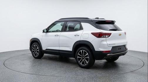 Summit White 2025 Chevrolet Trailblazer LT