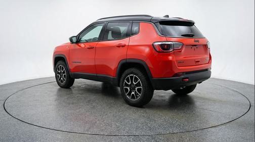 Red Hot Pearlcoat 2025 Jeep Compass Trailhawk