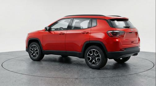 Red Hot Pearlcoat 2025 Jeep Compass Trailhawk