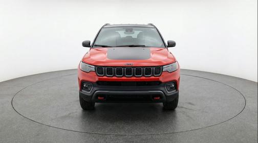 Red Hot Pearlcoat 2025 Jeep Compass Trailhawk