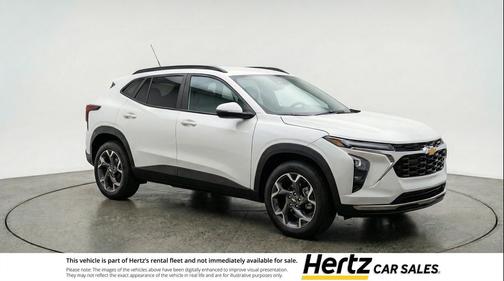 Summit White 2025 Chevrolet Trax LT
