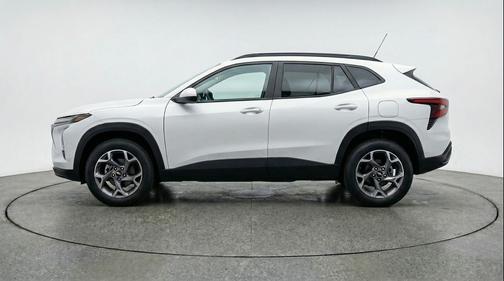 Summit White 2025 Chevrolet Trax LT