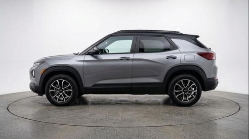 Sterling Gray Metallic 2025 Chevrolet Trailblazer LT