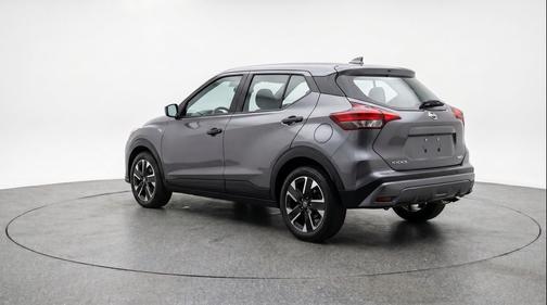 Gun Metallic 2026 Nissan Kicks SV