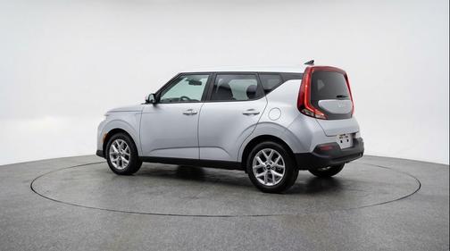 Steel Gray 2025 Kia Soul LX