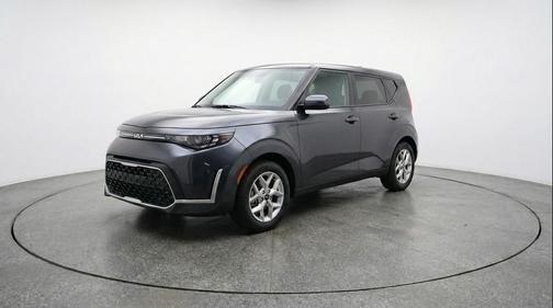 Gravity Gray 2025 Kia Soul LX