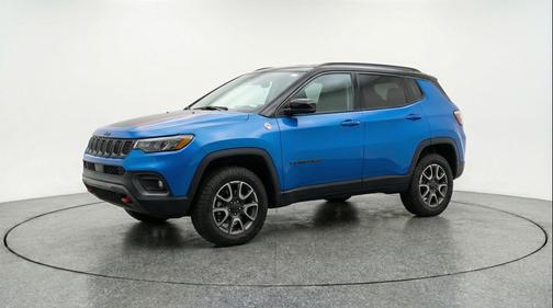 Hydro Blue Pearlcoat 2025 Jeep Compass Trailhawk