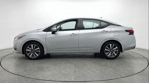 Brilliant Silver Metallic 2025 Nissan Versa 1.6 SV