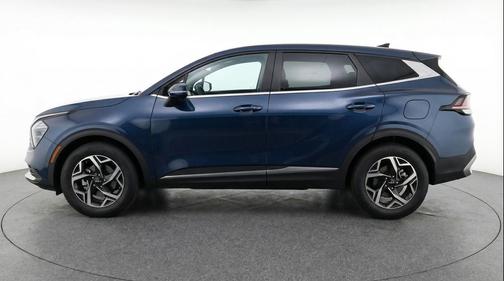 Gravity Gray 2025 Kia Sportage LX